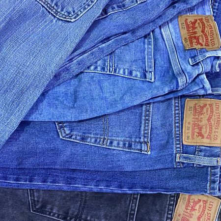 Levis Jeans mix Numbers 100 Pcs