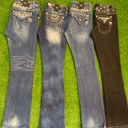 Embellished Flare Jeans (DR-035)