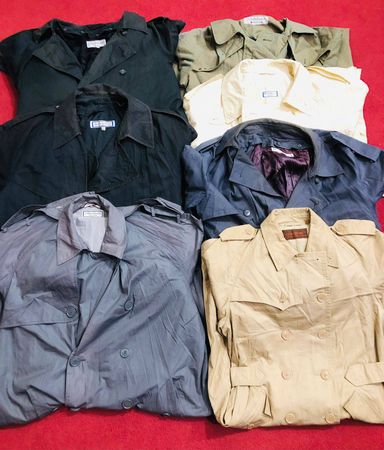 Yves Saint Laurent trenchcoat 18 pieces