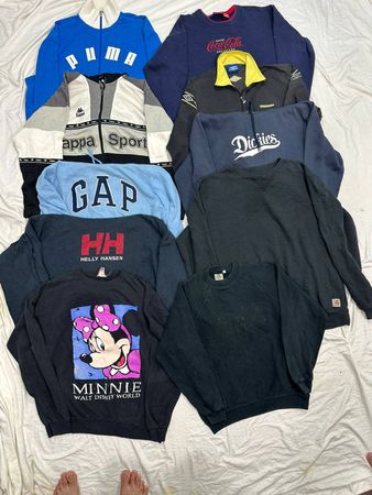 Branded sweatshirts 43 pieces