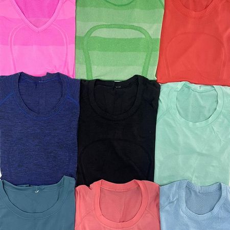 LuluLemon Athleisure Tops (70pcs) F67