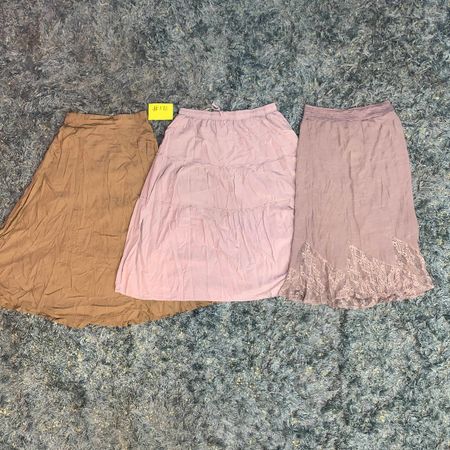 Y2K Italian Bale Boho Peasant Skirts

(#176)