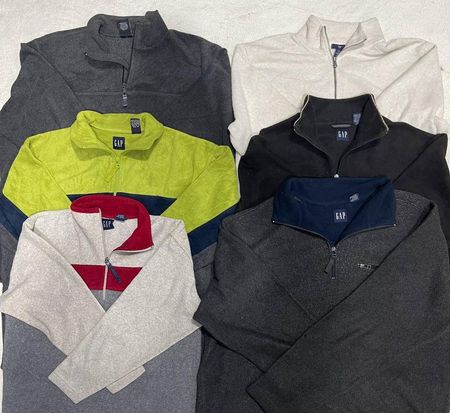 GAP fleece jackets 25 pieces