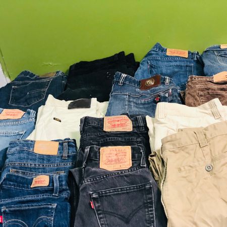 Mix branded jeans bundle of 50 pcs