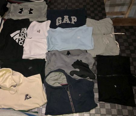 Mixed Brands Hoodies -30 pcs