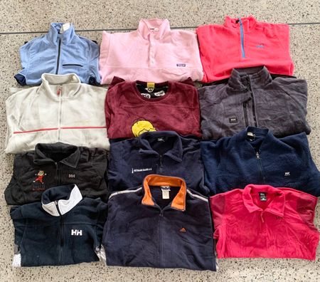 Branded Mixed Fleece Zipper Jackets——- 21pcs