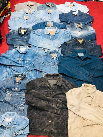 Levi's Jeans jackets 40 pieces