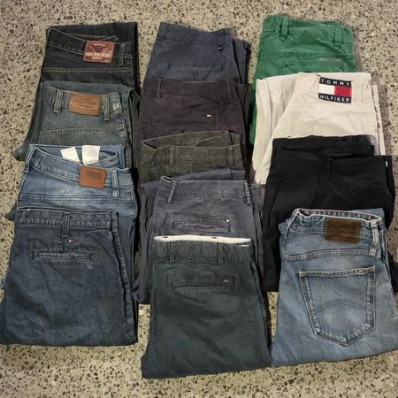 Tommy Hilfiger Jeans ———- 13pcs