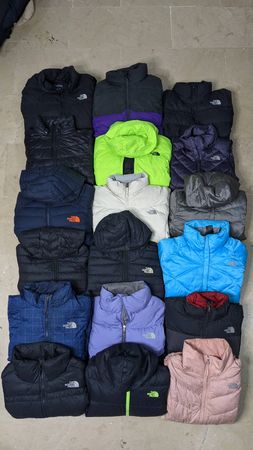 The North Face Jackets 550 Series (17 Pieces)
