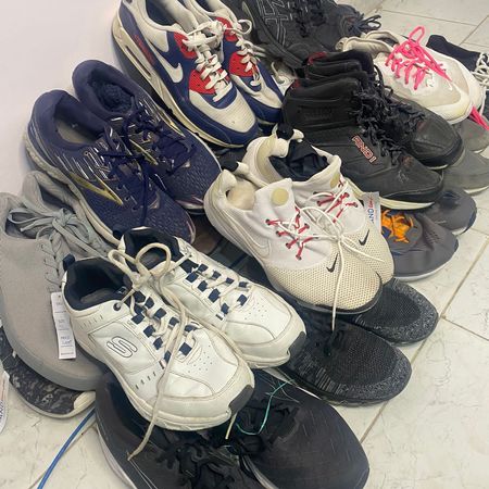 Nike/Brooks/Asics Mix Shoes 22 PCs