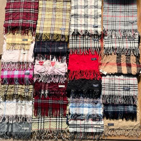 Branded Burberry Muffler’s 100% Authentic ———- 100pcs