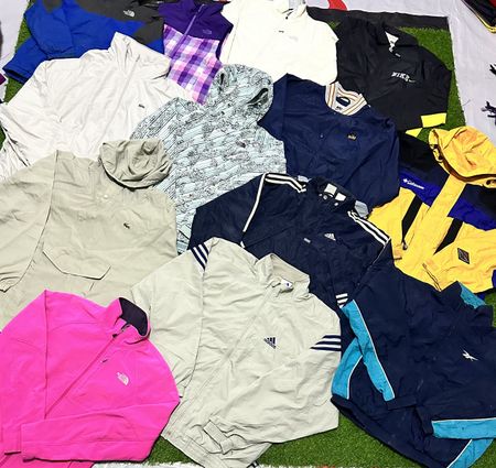 Premium Markenjacken 27+5 Stück + 5 Geschenke