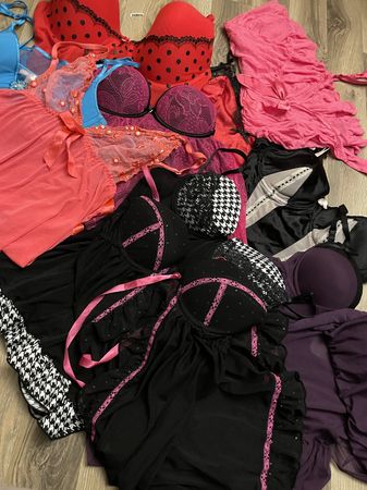 Y2K lingerie tops (10pc)