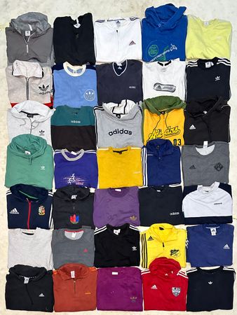 Authentiques sweat-shirts et sweats à capuche vintage Adidas, 35 pièces