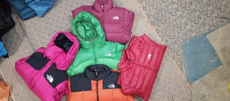 Les doudounes The North Face.