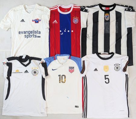 Branded Football T-Shirts - 25 Pcs