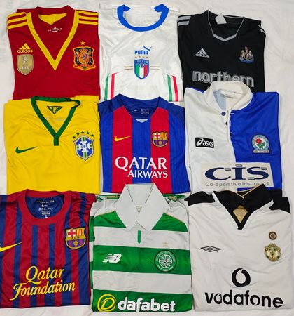 Maillots de clubs de football