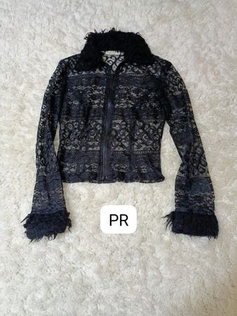 Dunkle Fairycore-Röcke und Tops