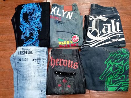 ヒップホップジーンズ