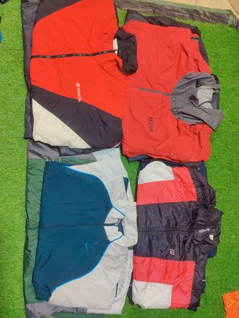 MIX BRANDED LITE ZIPPER JACKETS