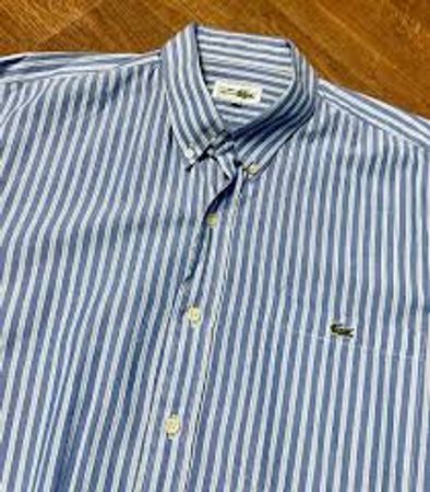 ラコステのシャツ