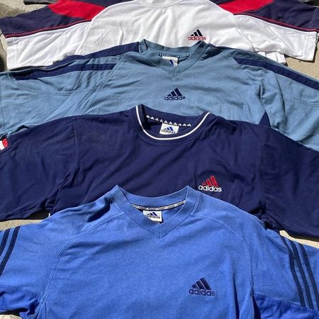 アディダス ヴィンテージ Tシャツ
