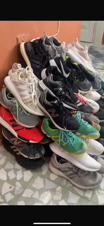 TR301 Sneakers Lot Mix 35 PCs