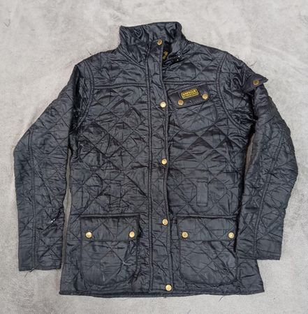 CR2367 Vêtements Barbour - 21 pièces