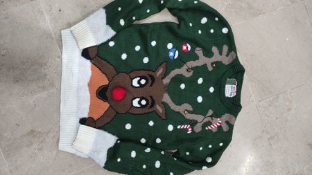 Christmas sweaters- 20 pcs
