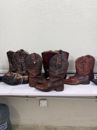 Cowboy boots Mix Brand 45 Pairs