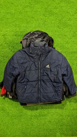 Doudounes et vestes de survêtement Adidas - 10 pièces
