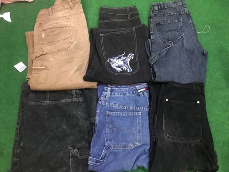 Jeans baggy et jeans de charpentier