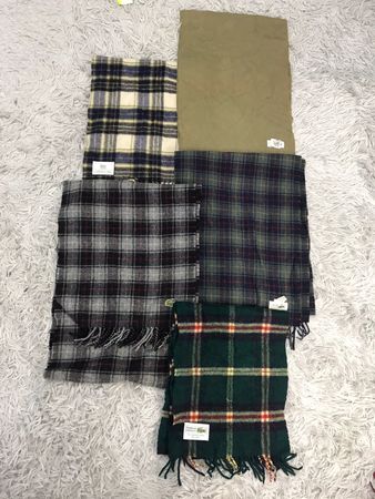 Lacoste écharpes 8 pcs