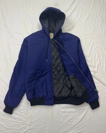 Hoodies bleus reconfigurés Vintage Carhartt Toutes tailles - MOQ 25 pièces
