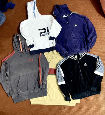 Sweatshirts Adidas de marque ----- 10 pièces