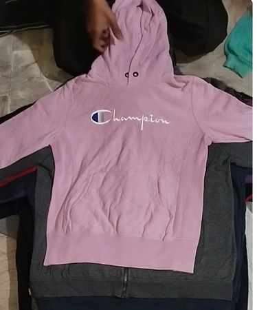 Pull à capuche de marque