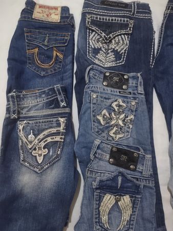 TAV#64 Miss Me True Religion Rock Revival Capris - 12 pcs