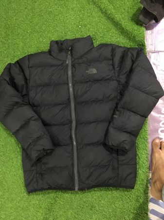 Mens the north face puffer jacket 15 Stück