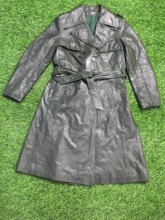 Beaux trench-coats de style burberry