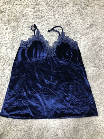 Beautiful velvet top ABC GRADE top