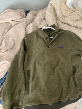 Mixed Brand fleece jackets