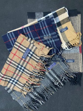 Burberry scarves 30 pieces