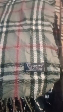 Burberry Scarves 100 pieces