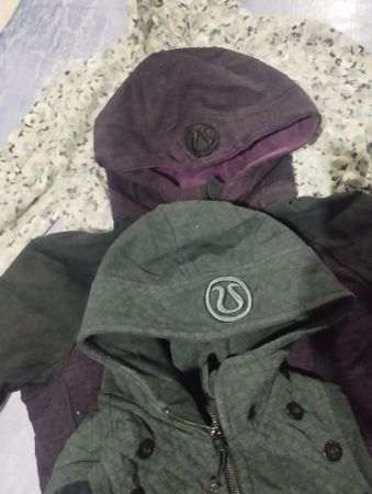 Vêtements et Sweatshirts Lululemon - Paquets de 25 pièces