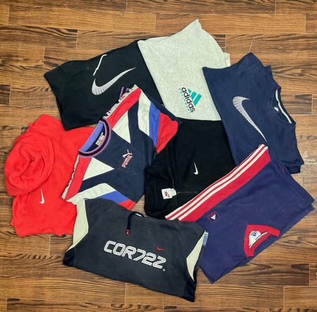 Sweatshirts Authentiques 33 pièces