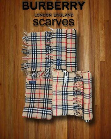 Burberry scarf authintic 15 pcs
