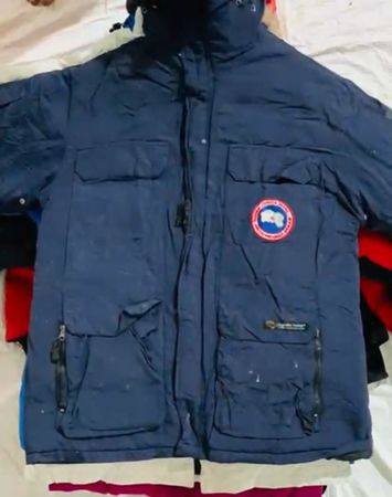 カナダ グーズ パファージャケット 100% 本物保証