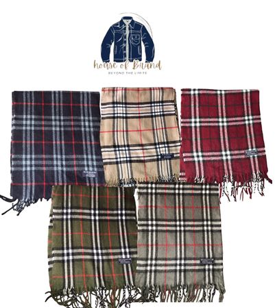 Écharpes Burberry Y2K