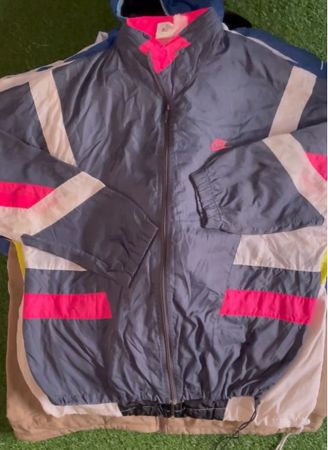 Nike Fallschirmjacke