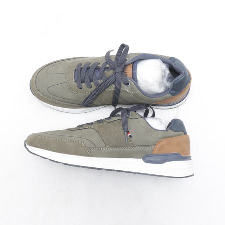 CR3138 Mix Brand Shoes - 20 Pcs